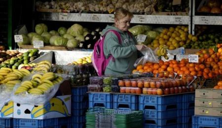 Βρετανία: Ένας στους τέσσερις πολίτες παραλείπει γεύματα λόγω ακρίβειας