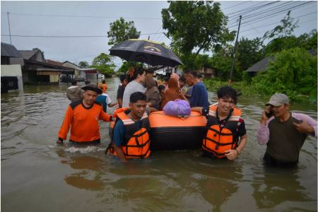 Ινδονησία: 19 νεκροί και 7 οι αγνοούμενοι από τις πλημμύρες στην Δυτική Σουμάτρα