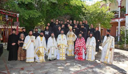 Φοιτητές από την Θεολογική Σχολή του Λιβάνου στην Μητρόπολη Φθιώτιδας (ΦΩΤΟ)