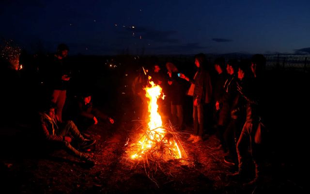 Καστανιές: Δραματικές στιγμές για τους πρόσφυγες στα σύνορα με την Τουρκία [Pics, video]