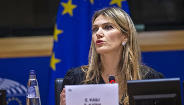 Εύα Καϊλή - Le Soir: Oμολόγησε ότι ζήτησε από τον πατέρα της να κρύψει τα 750.000 ευρώ