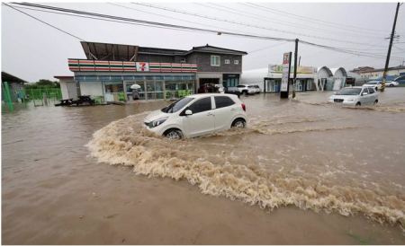 Νότια Κορέα: Επτά νεκροί και τρεις αγνοούμενοι από τις πλημμύρες