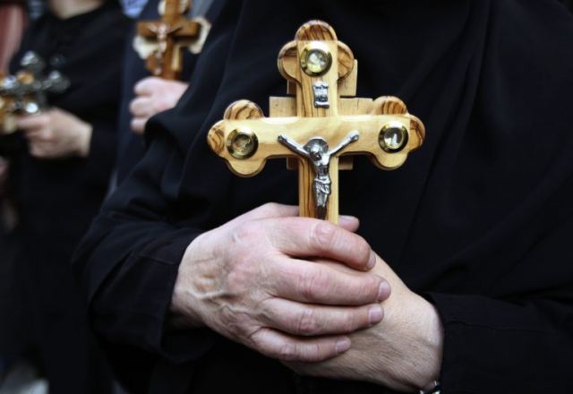 Αποζημίωση μαμούθ από την καθολική εκκλησία για 4 αγόρια – Τα κακοποιούσε για χρόνια θεολόγος