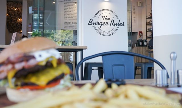 Τhe Burger Rules: Δοκιμάσαμε τα καλύτερα μπέργκερ στα Καμένα Βούρλα