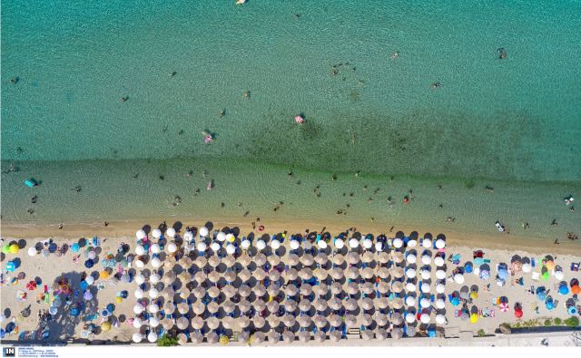 Κορωνοϊός: Οι δέκα κανόνες για ασφαλείς διακοπές - Στην παραλία, στο αυτοκίνητο, στο δωμάτιο