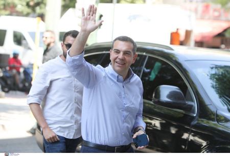 Πληροφορίες ότι παραιτήθηκε ο Τσίπρας στο Εκτελεστικό - Πάει στο Ζάππειο για ανακοινώσεις