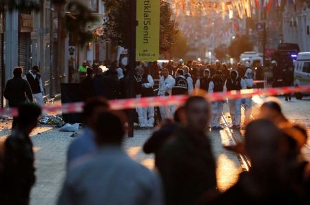 Έξι νεκροί και 53 τραυματίες ο απολογισμός της έκρηξης στην Κωνσταντινούπολη - Απαγόρευσαν τη μετάδοση εικόνας από το σημείο