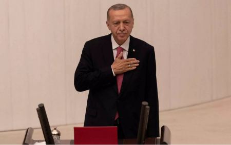 Ο Ερντογάν ορκίστηκε πρόεδρος της Τουρκίας - Ποιοι ηγέτες έδωσαν το &quot;παρών&quot;