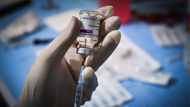Ρεκόρ για τον εμβολιασμό: 240.000 πολίτες ηλικίας 65 - 69 ετών έκλεισαν ραντεβού σε λίγες ώρες