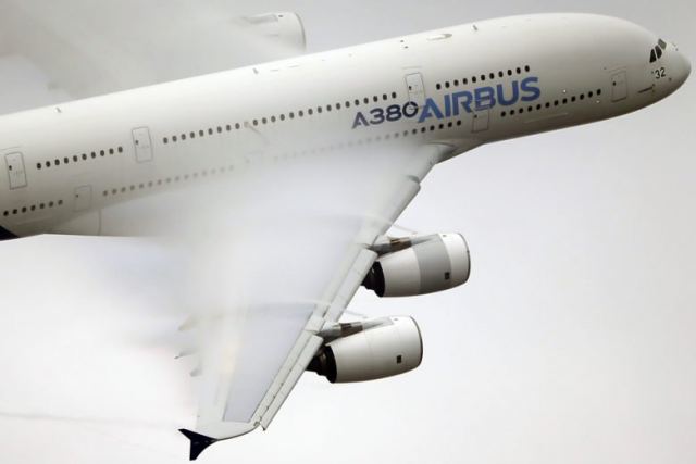 Η Airbus σταματά την παραγωγή των μεγαλύτερων επιβατικών αεροσκαφών