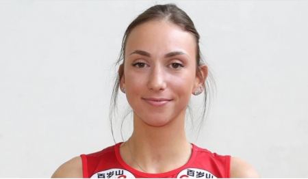 Σερβία: Αθλήτρια του βόλεϊ τράβηξε τα βλέφαρά της για να κάνει την... Ασιάτισσα και το πλήρωσε ακριβά