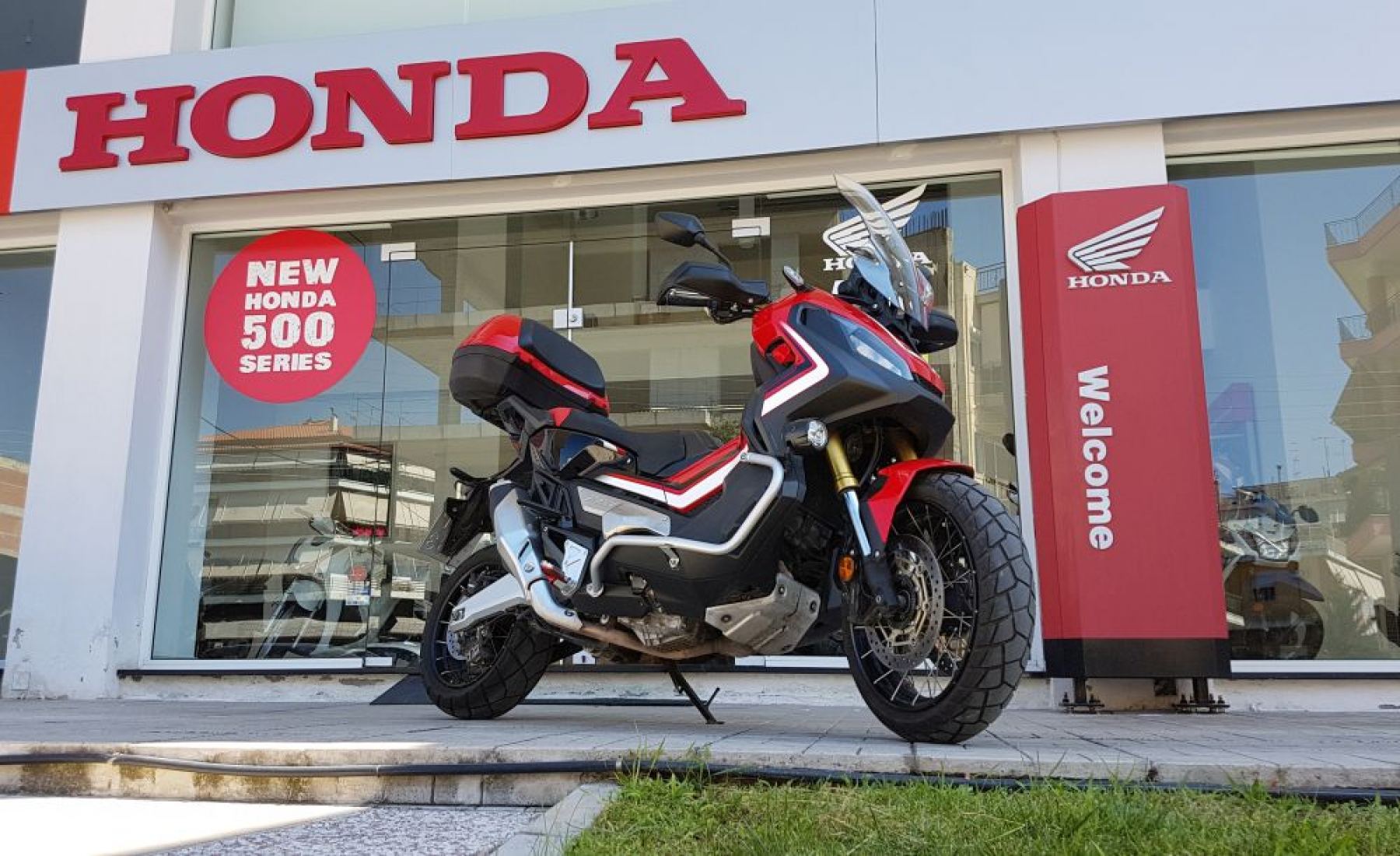 Honda X-ADV: Το νέο scooter - έκπληξη ήρθε Λαμία - Έλα να το οδηγήσεις!