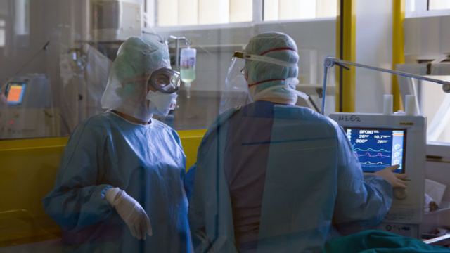Λαμία: Δυο ασθενείς με κορωνοϊό διασωληνωμένοι στη ΜΕΘ