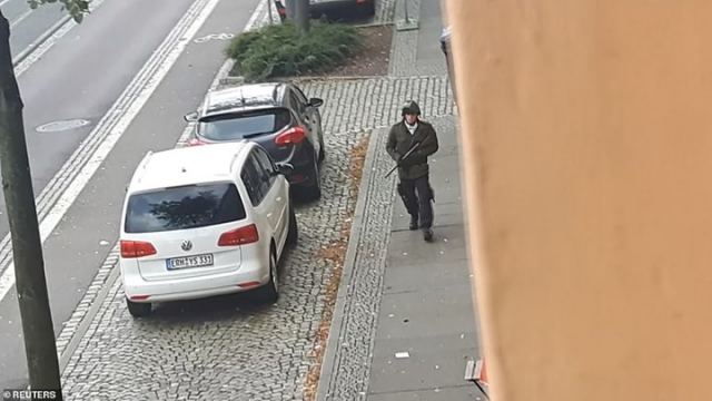 Αυτός είναι ο δράστης της φονικής επίθεσης σε συναγωγή στη Γερμανία - ΦΩΤΟ - ΒΙΝΤΕΟ