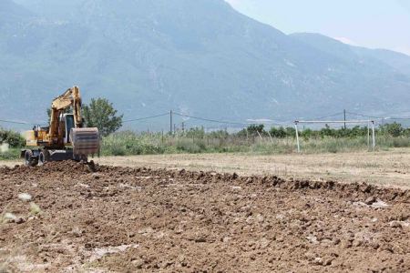 Σε εξέλιξη τα έργα αποκατάστασης των γηπέδων στο Λειανοκλάδι