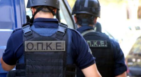 Πολυτεχνειούπολη: Παραδόθηκε το δεξί χέρι του αρχηγού της μαφίας