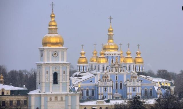 Ουκρανία: Εκτός νόμου η Ορθόδοξη Εκκλησία που υπάγεται στη Μόσχα