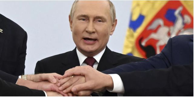 Ανάλυση Guardian: Ο Πούτιν σαν θυμωμένος ταξιτζής και όχι αρχηγός κράτους στην ομιλία του για την προσάρτηση