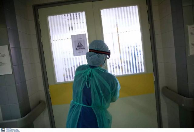 Κορωνοϊός: Πέφτουν οι διασωληνωμένοι – Πότε θα «ανασάνουν» τα νοσοκομεία