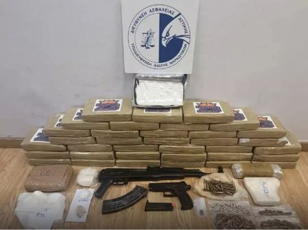 45 κιλά κοκαΐνη και όπλα βρέθηκαν σε σπίτι στο Κορωπί - Η μυστική κρύπτη στο λεβητοστάσιο