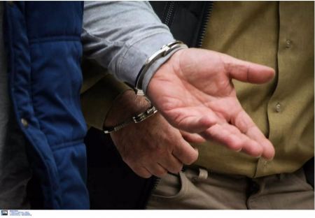 Συνελήφθησαν σε Ιρλανδία και Ρουμανία δύο αλλοδαποί που είχαν κλέψει πανάκριβα ρολόγια από κοσμηματοπωλεία στην Ελλάδα
