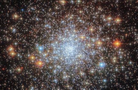 Άλλο ένα εκπληκτικό αστρικό μελίσσι ανακάλυψε το Hubble στο κέντρο του γαλαξία μας (BINTEO)