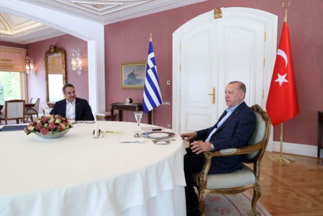 Ελληνοτουρκικά: Σε συμφωνίες «win-win» δίχως υποχώρηση στις κόκκινες γραμμές προσβλέπει η Αθήνα