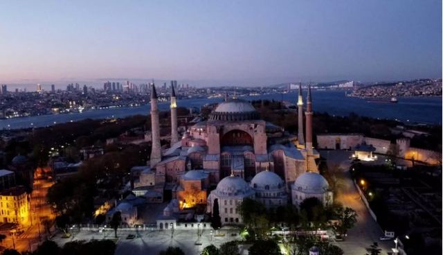 Αύριο ανακοινώνεται η απόφαση για την Αγιά Σοφιά – Πως θα μετατραπεί σε τζαμί