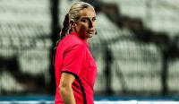 Η Χρύσα Κουρομπύλια βοηθός διαιτητή στον τελικό του Champions League γυναικών