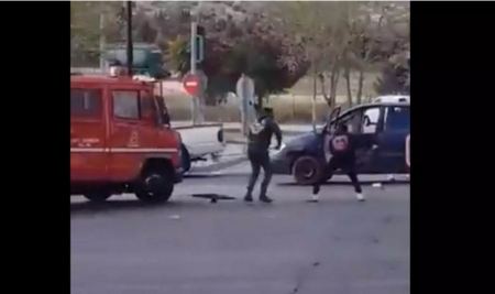 Σχιστό: Συνελήφθη ο ένας από τους Ρομά που επιτέθηκαν σε πυροσβέστες και τους λήστεψαν