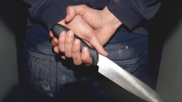 Βρετανία: Άγνωστος μαχαίρωσε 16χρονο έξω από σχολείο του Λονδίνου