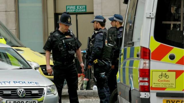 Λονδίνο: Και δεύτερη σύλληψη για τον θανάσιμο τραυματισμό με μαχαίρι μιας εγκύου