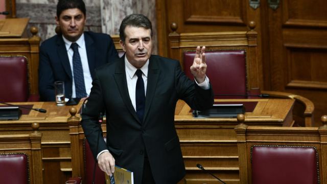 Χρυσοχοΐδης: Άμεσα στη Βουλή ν/σ για πορείες και διαδηλώσεις