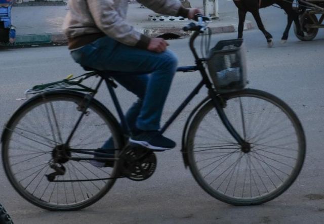 Θεσσαλονίκη: Αιματηρή ενέδρα με πυροβολισμούς σε ποδηλάτη – Επίθεση την ώρα που πήγαινε στη δουλειά του!