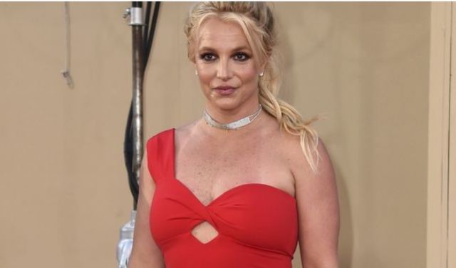 Britney Spears: Ετοιμάζει αυτοβιογραφία &quot;φωτιά&quot; - Το απίστευτο deal των 15 εκατομμυρίων