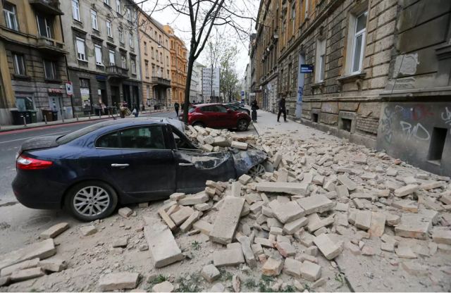 Ισχυροί σεισμοί στην Κροατία! Στους δρόμους οι κάτοικοι αλλά... με απόσταση, λόγω κορωνοϊού