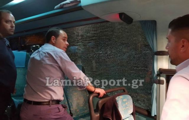 Λαμία: Πέταξαν πέτρες σε λεωφορείο του ΚΤΕΛ - Έσπασαν παράθυρο