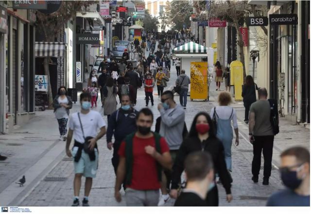Αρκουμανέας: Χωρίς μάσκες στους εξωτερικούς χώρους τις επόμενες εβδομάδες