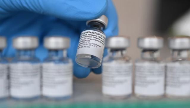 Κορωνοϊός: Καλά νέα για το εμβόλιο της Pfizer - 94% αποτελεσματικό και στους ασυμπτωματικούς