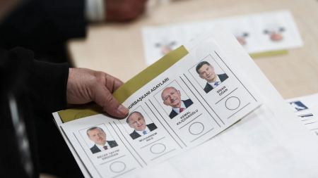 Εκλογές στην Τουρκία: Επισήμως σε δεύτερο γύρο
