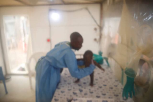 Πάνω από 1000 νεκροί από τον ιό του Έμπολα στο Κονγκό