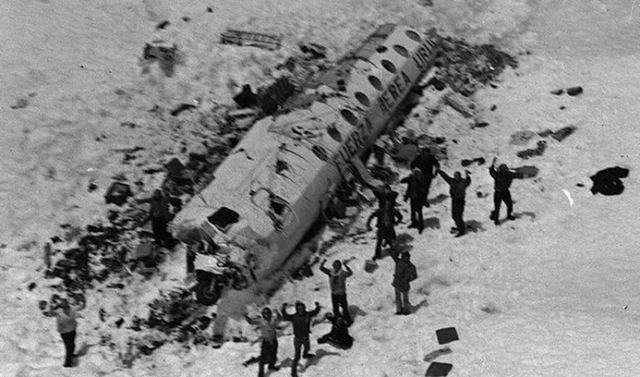 Aεροπορική τραγωδία Άνδεων: 49 χρόνια από την ιστορία κανιβαλισμού που συγκλόνισε τον πλανήτη