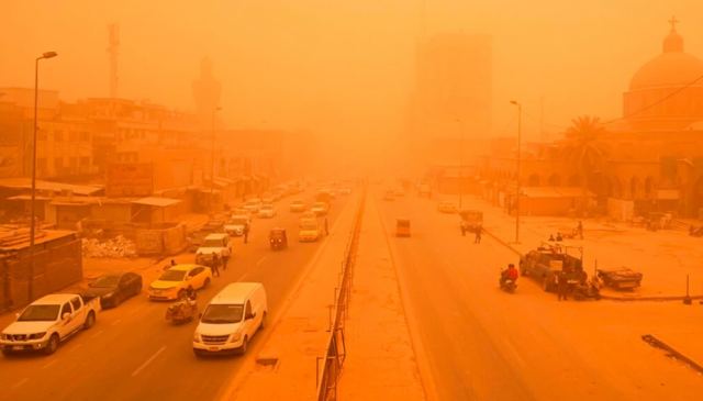Απόκοσμες εικόνες από αμμοθύελλα στο Ιράκ: Όλα έγιναν πορτοκαλί - Έκλεισαν αεροδρόμια, σχολεία και δημόσιες υπηρεσίες