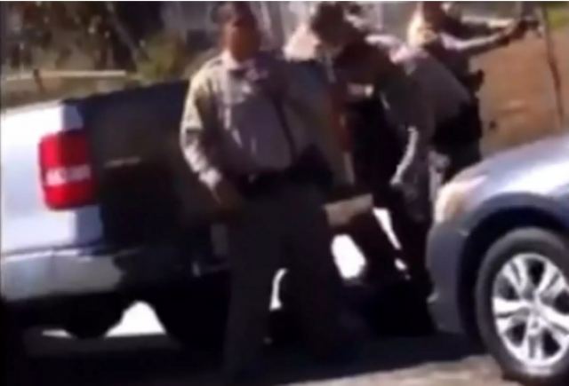 Βίντεο σοκ! Αφροαμερικανός σκοτώθηκε από την αστυνομία στο Λος Άντζελες