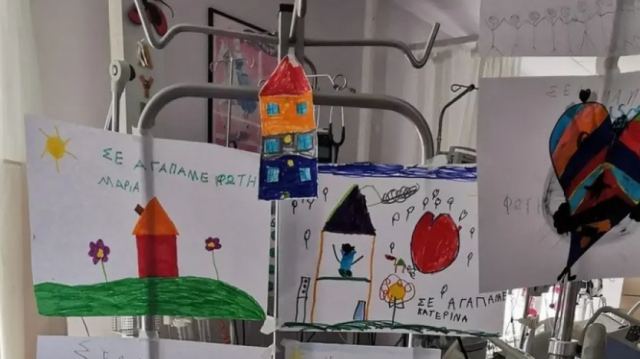 Πάτρα: Οι πρώτες αντιδράσεις του 6χρονου Φώτη - Βούρκωσε από τις ζωγραφιές των συμμαθητών του