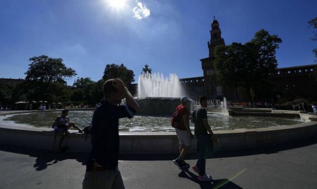 Ιταλία: Το Μιλάνο «κόβει» το νερό στα σιντριβάνια και το πότισμα στα πάρκα λόγω λειψυδρίας