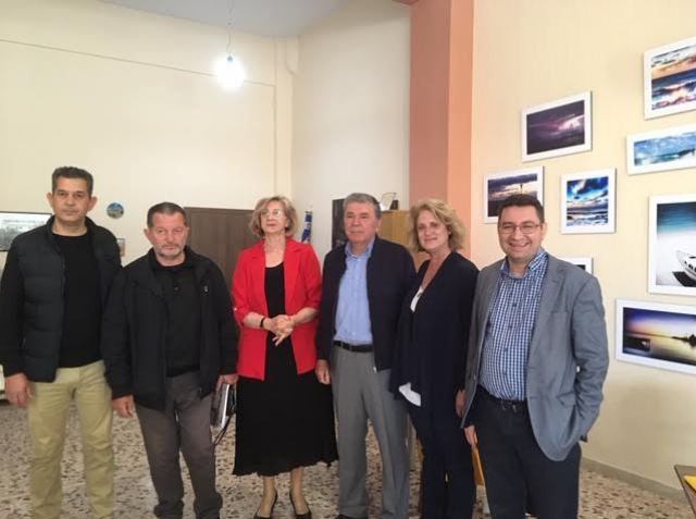 Δήμος Λοκρών: Παρουσίαση του φωτογραφικού λευκώματος «Μαλεσίνα» στα μέλη του ΚΑΠΗ Αταλάντης