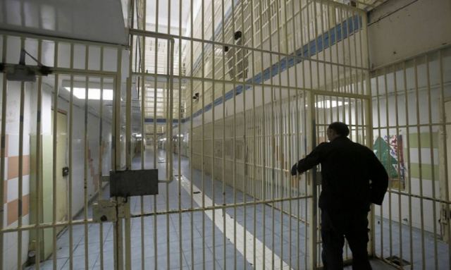 Φυλακές Δομοκού: Το κλουβί από τσιμέντο που είναι έτοιμο να εκραγεί