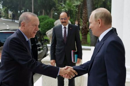 «Εγγυητή» του εφοδιασμού της Ευρώπης με ρωσικό αέριο αναγορεύει ο Πούτιν τον Ερντογάν – Σε εξέλιξη η συνάντησή τους