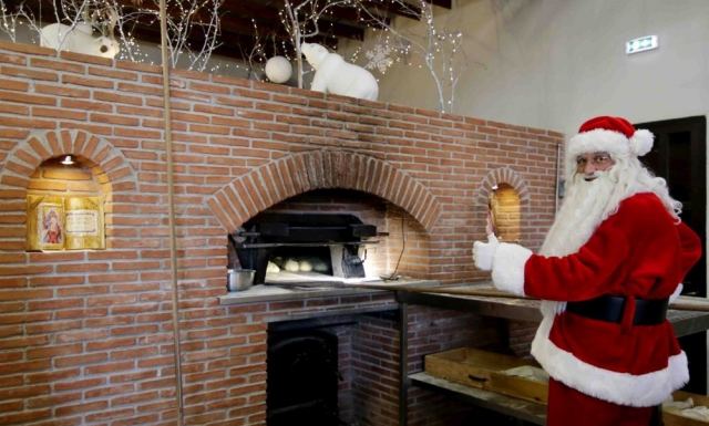 O Άγιος Βασίλης και φέτος στο «Φούρνο στο Παγκράτι»